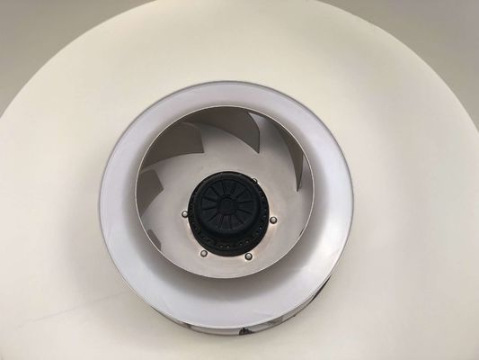 Ventilateur centrifuge à l'arrière 1 ~ 230V ± 10% poids 3,2 kg