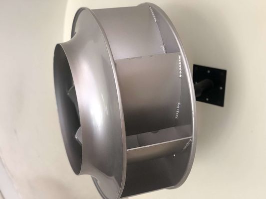 Monophasé 4 Polonais fan centrifuge arrière de 450 millimètres 1215 t/mn pour la production d'électricité de vent